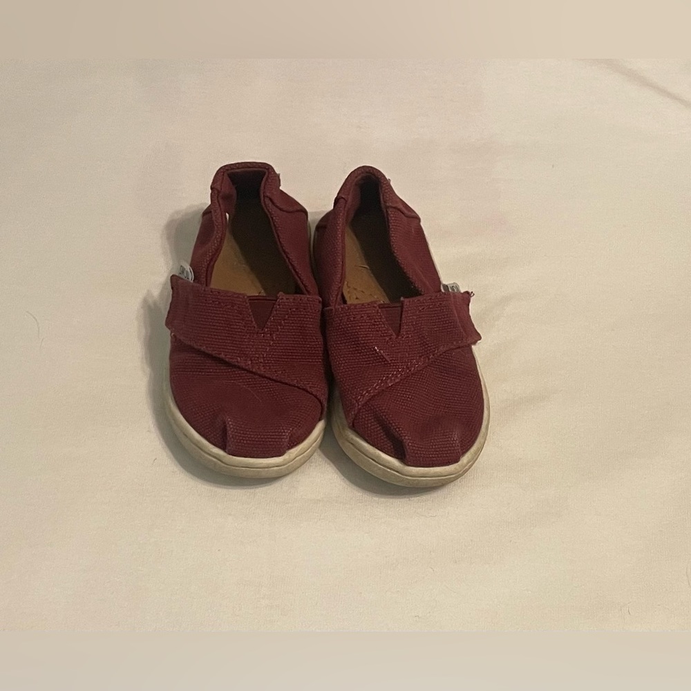 Toms